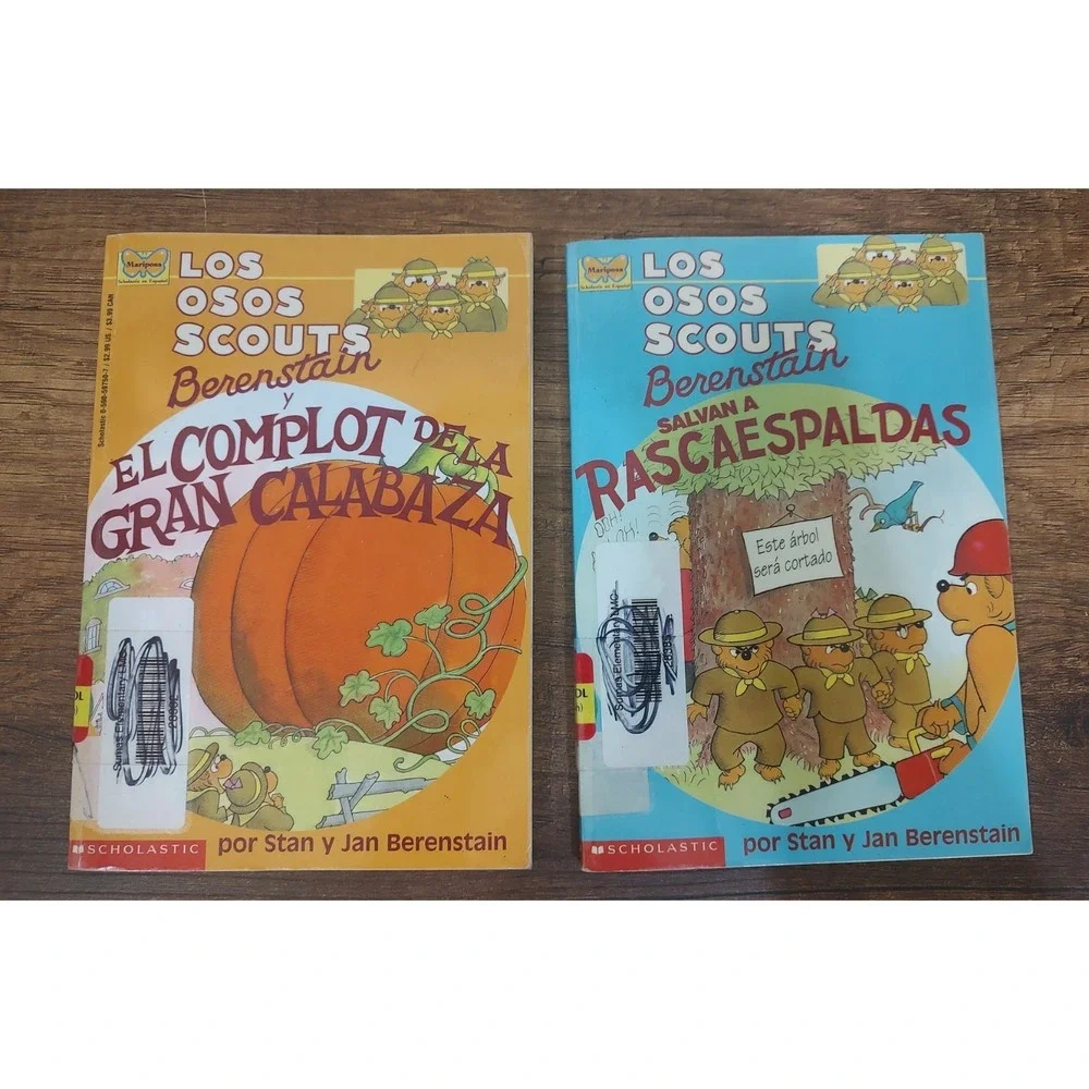 Berenstain Bear Scouts Paperback Lot Of 2 Backscratcher/Pumpkin M20
